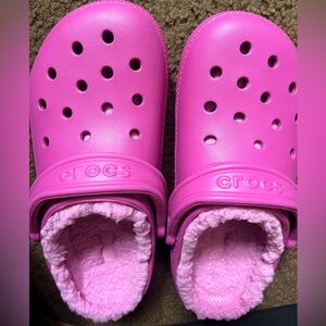 CROCS Classic lined clogs, adult size women’s 7, super gently worn, BRIGHT PINK